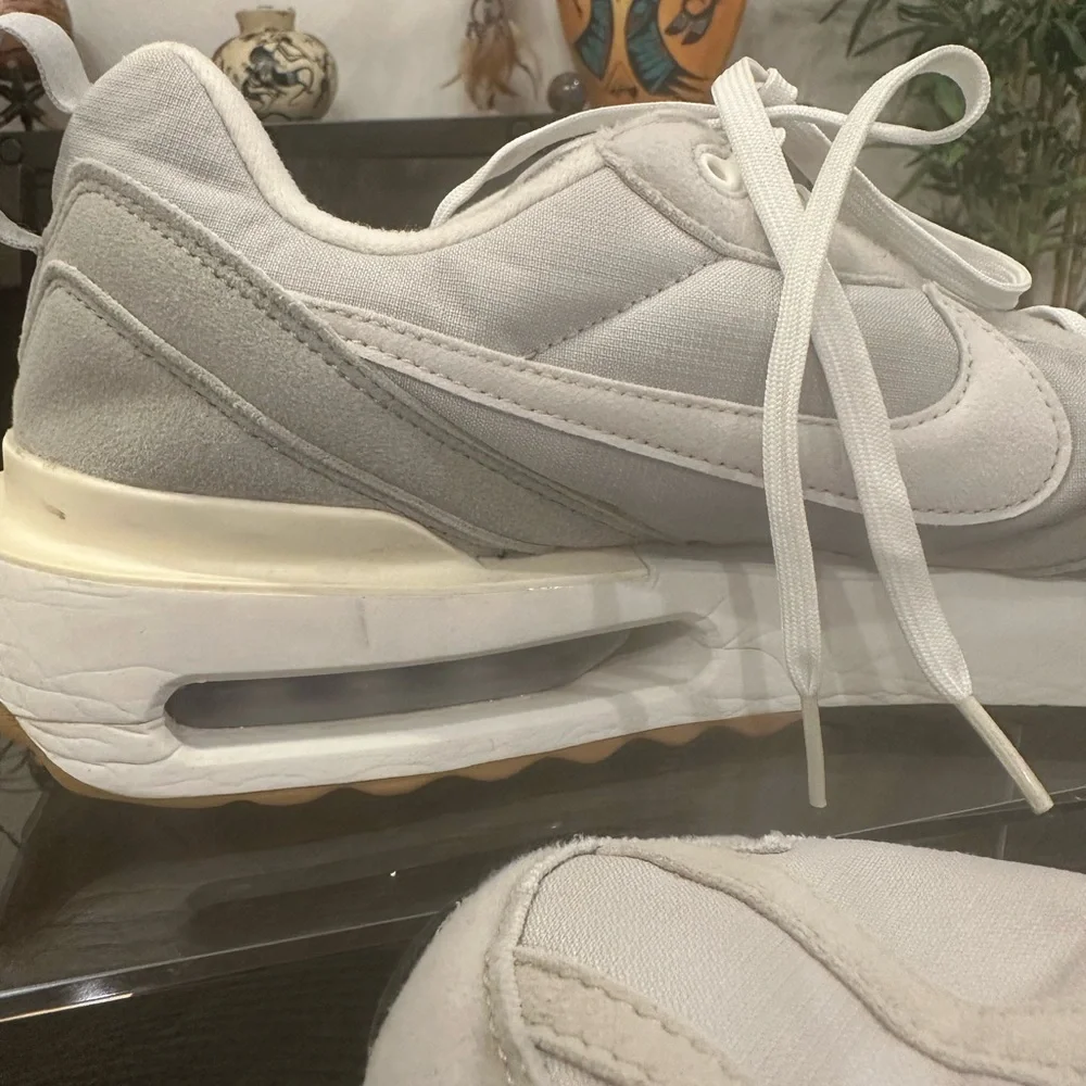 Nike Men's Athletic Shoes - White - Picture 7 of 13